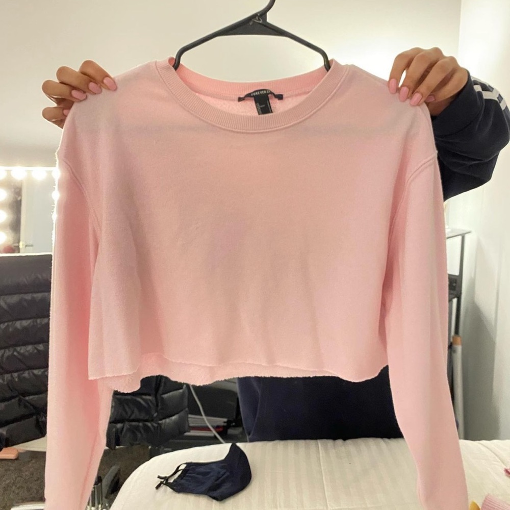 Forever21 Cropped Crew